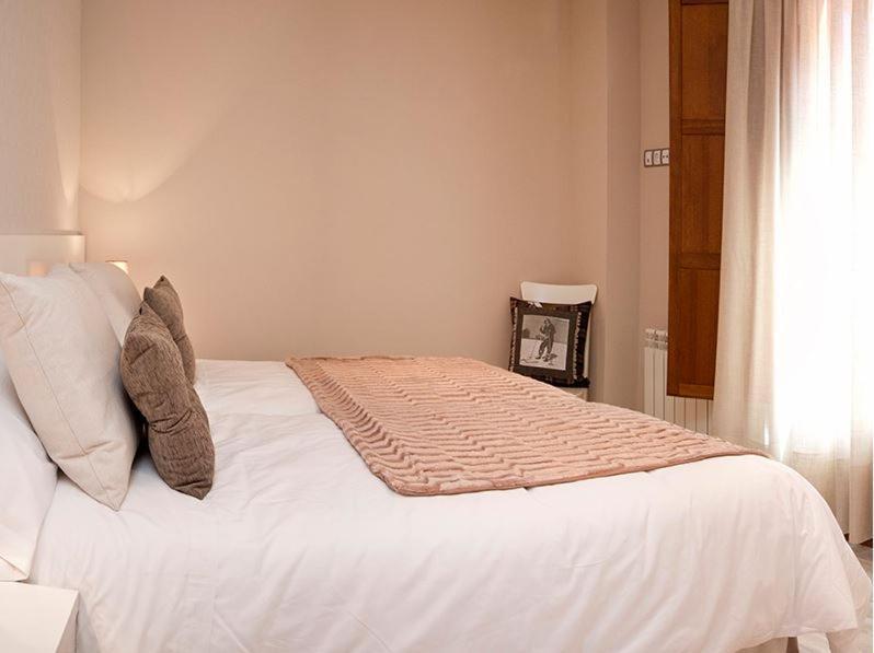 Tres Aguas Aparthotel เอซกาไรย์ ภายนอก รูปภาพ